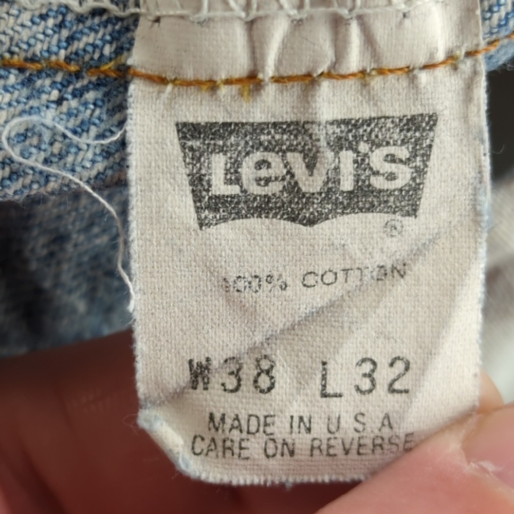 Vintage 90s Levis Jean Shorts 38 (Fits 34) Blue Paint Splatter Cut Off Made USA - Picture 3 of 8